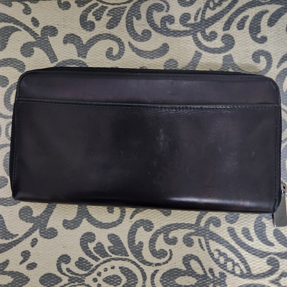 SOLD!!!!! DKNY Black Zip Around Wallet/Vintage - Picture 8 of 8